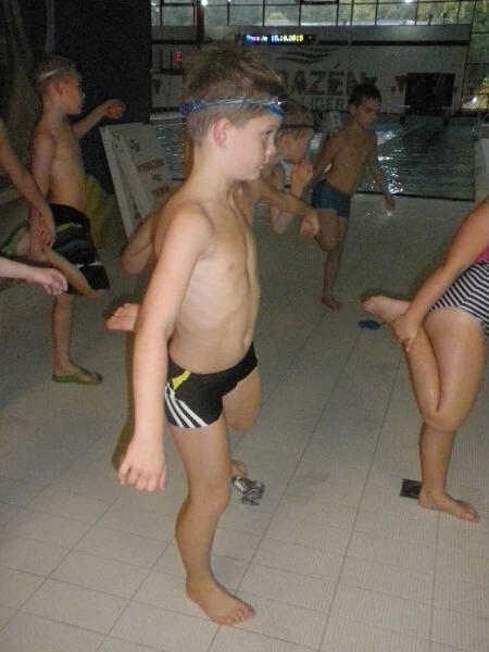 3. třída ve vodě