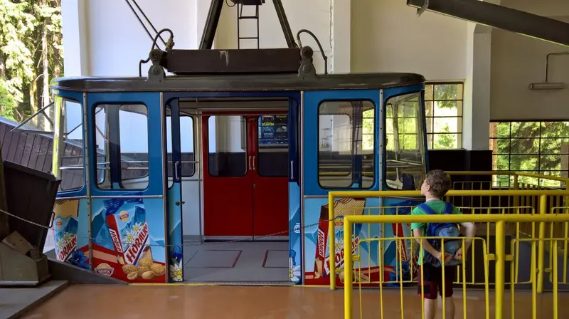 2.B - Školní výlet na Ještěd