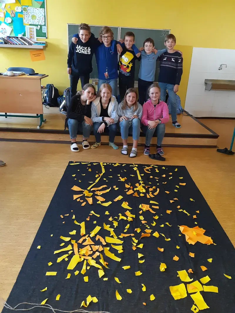 6.tř. Vv Zdobení objektů